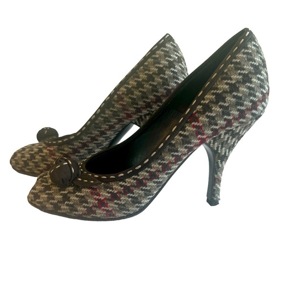 Prada Vero Cocio Check Rose Tweed Wool plaid rosette brown red heels size 36.5 - Picture 2 of 8